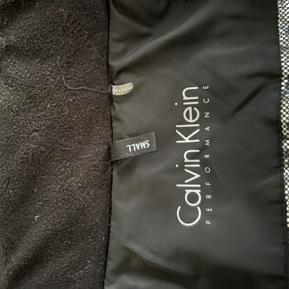Calvin Klein - Picture 4 of 5